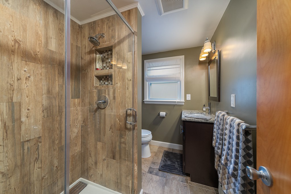 47 Nipsah Road Warwick, RI 02818 - Photo 15 of 21