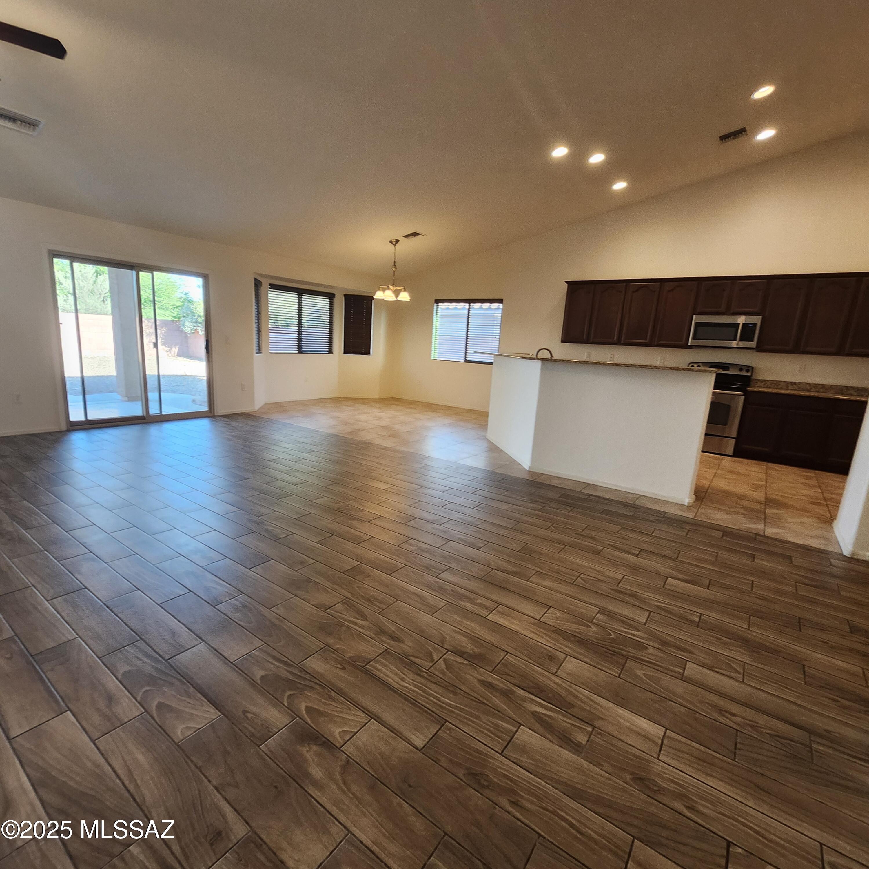 9221 South Sweet Spring Road Tucson, AZ 85756 - Photo 8 of 45 original - 2025-08-05T133257.112