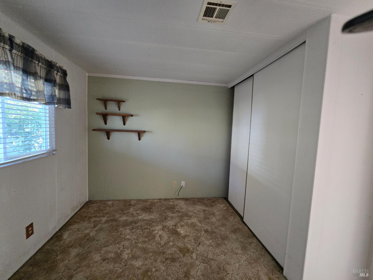 233 Apple Lane Rohnert Park, CA 94928 - Photo 17 of 19 a view of room and window