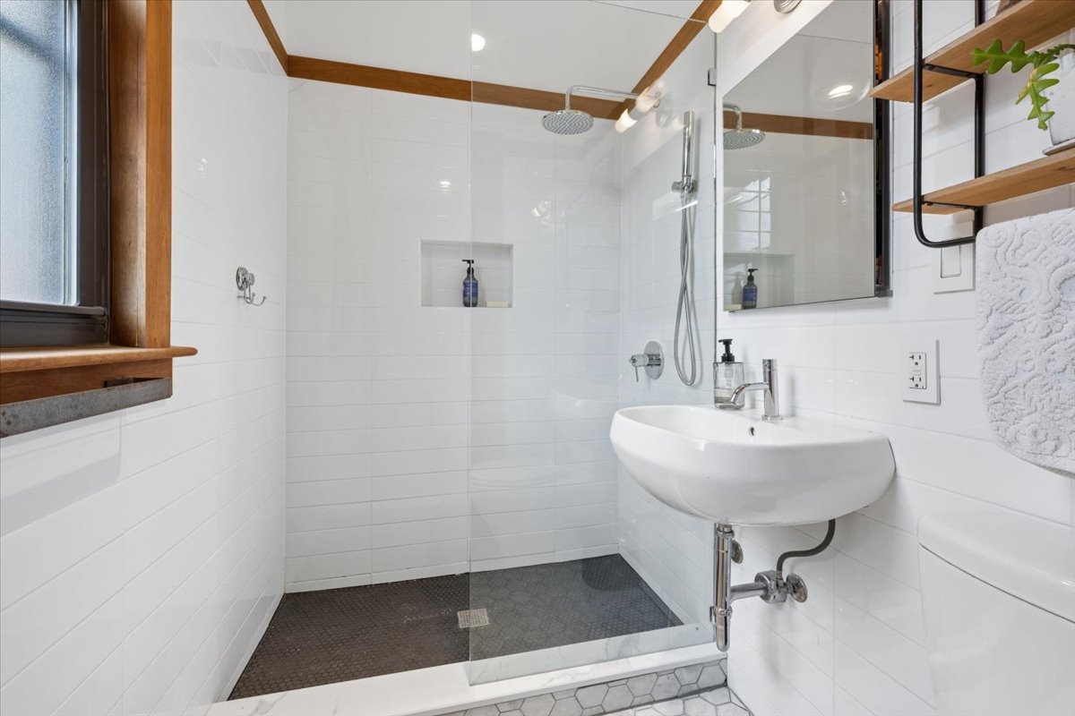 521 West Surf Street, Unit 3 Chicago, IL 60657 - Photo 18 of 20