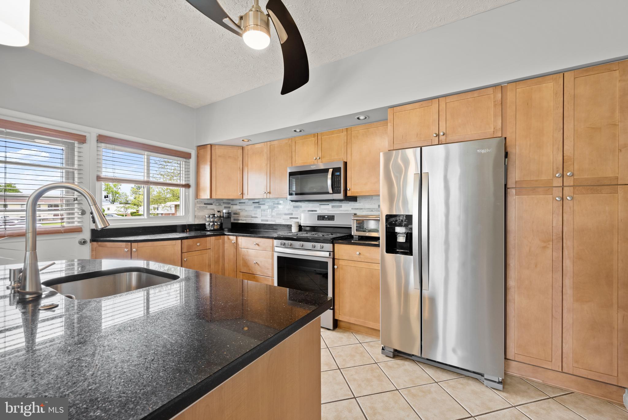 2701 Geartner Road Baltimore, MD 21209 - Photo 10 of 41 Kitchen
