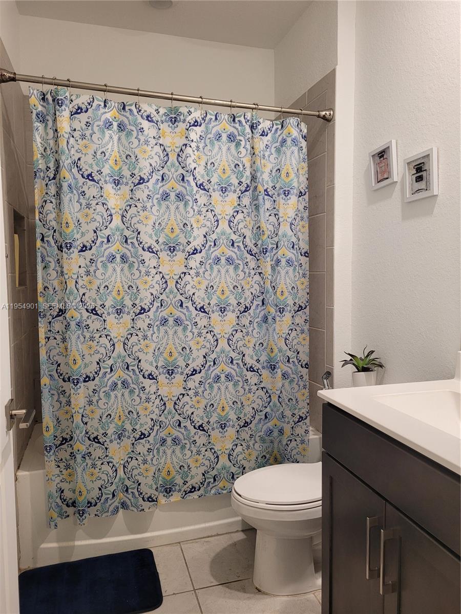 1015 Southeast 24th Terrace, Unit 1015 Homestead, FL 33035 - Photo 6 of 31 1st flr