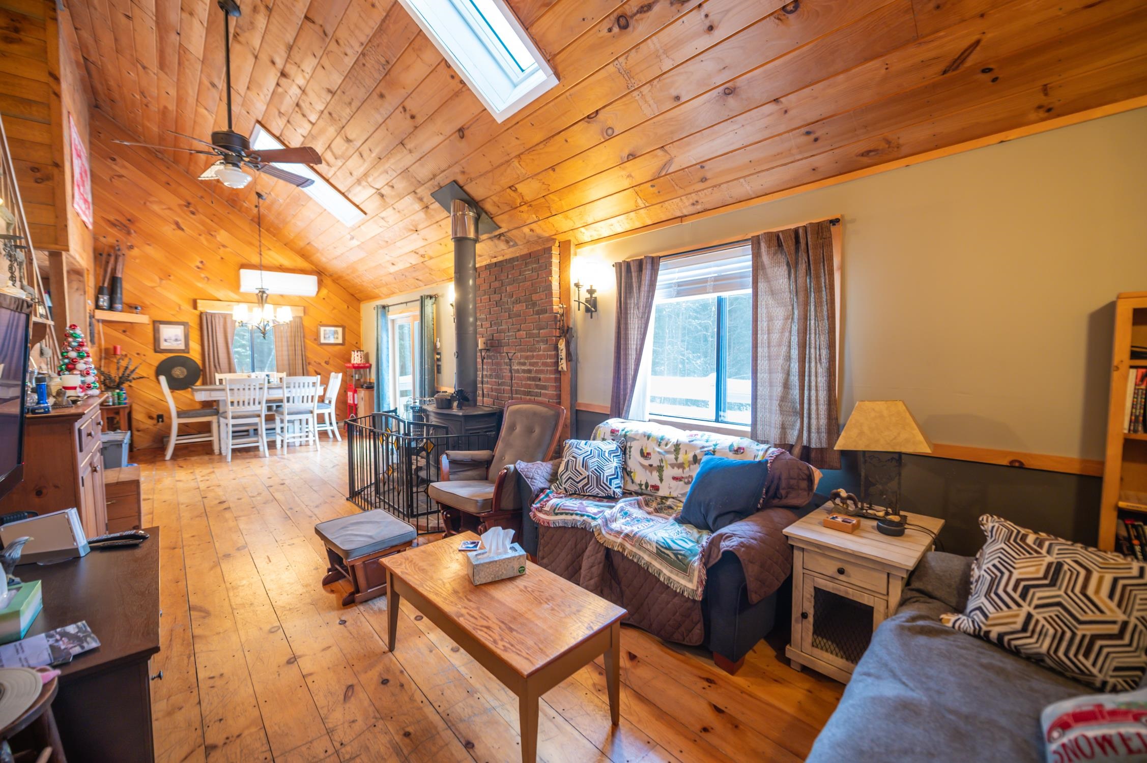 96 Oak Hill Road Wardsboro, VT 05360 - Photo 3 of 24