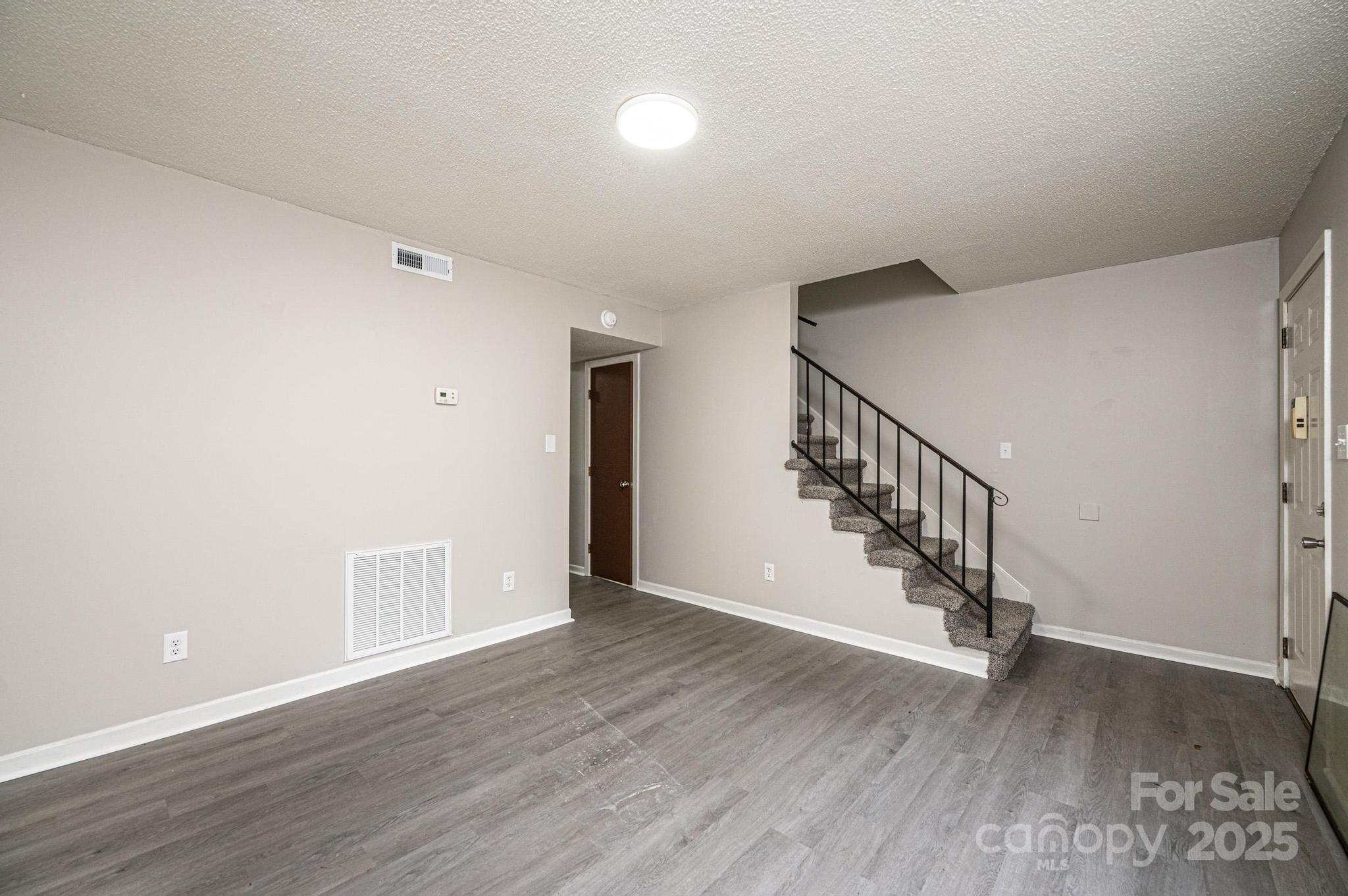 1051 3rd Street Southeast Hickory, NC 28602 - Photo 13 of 47