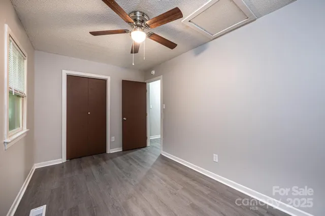 $1,150,000 | 1051 3rd Street Southeast, Hickory, NC 28602