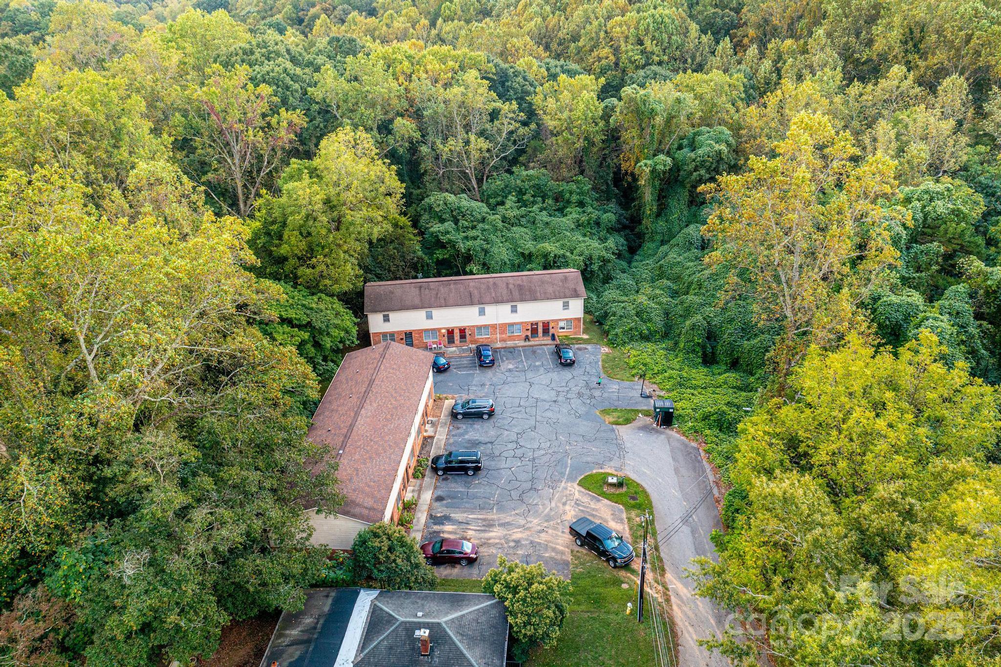 1051 3rd Street Southeast Hickory, NC 28602 - Photo 44 of 47