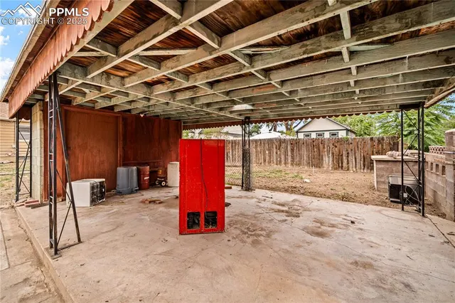 a view of under construction room