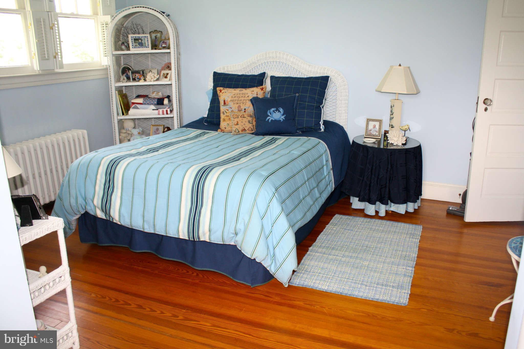 9915 Old Solomons Island Road Owings, MD 20736 - Photo 18 of 28 Bedroom