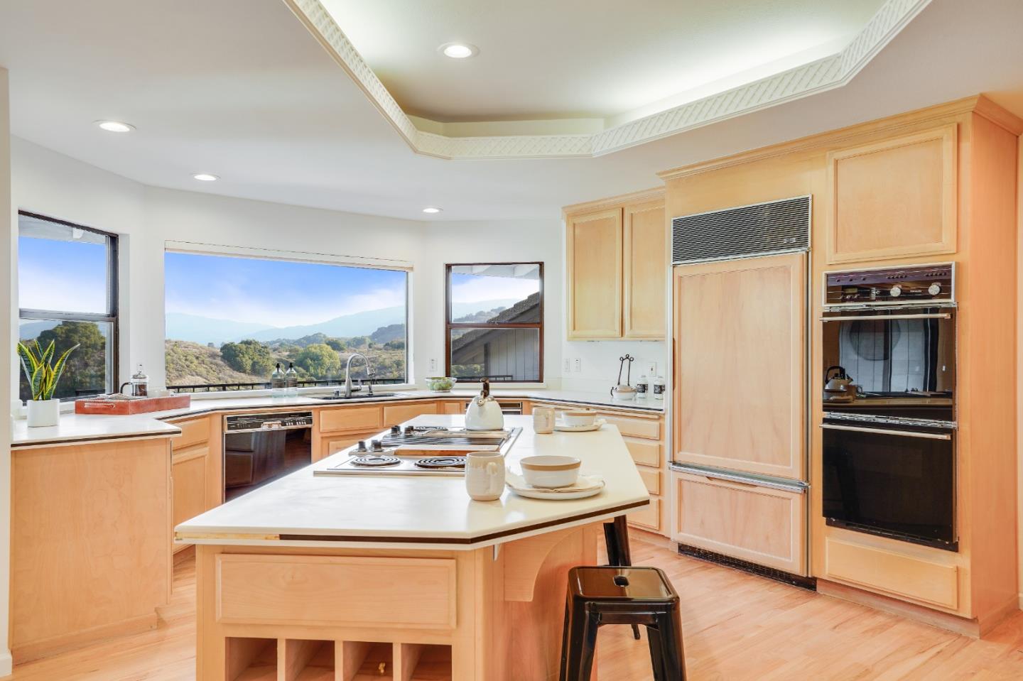 22325 Regnart Road Cupertino, CA 95014 - Photo 16 of 30