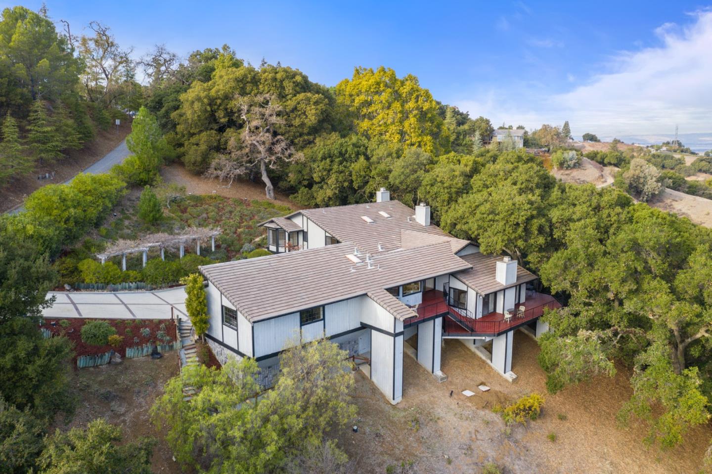 22325 Regnart Road Cupertino, CA 95014 - Photo 28 of 30