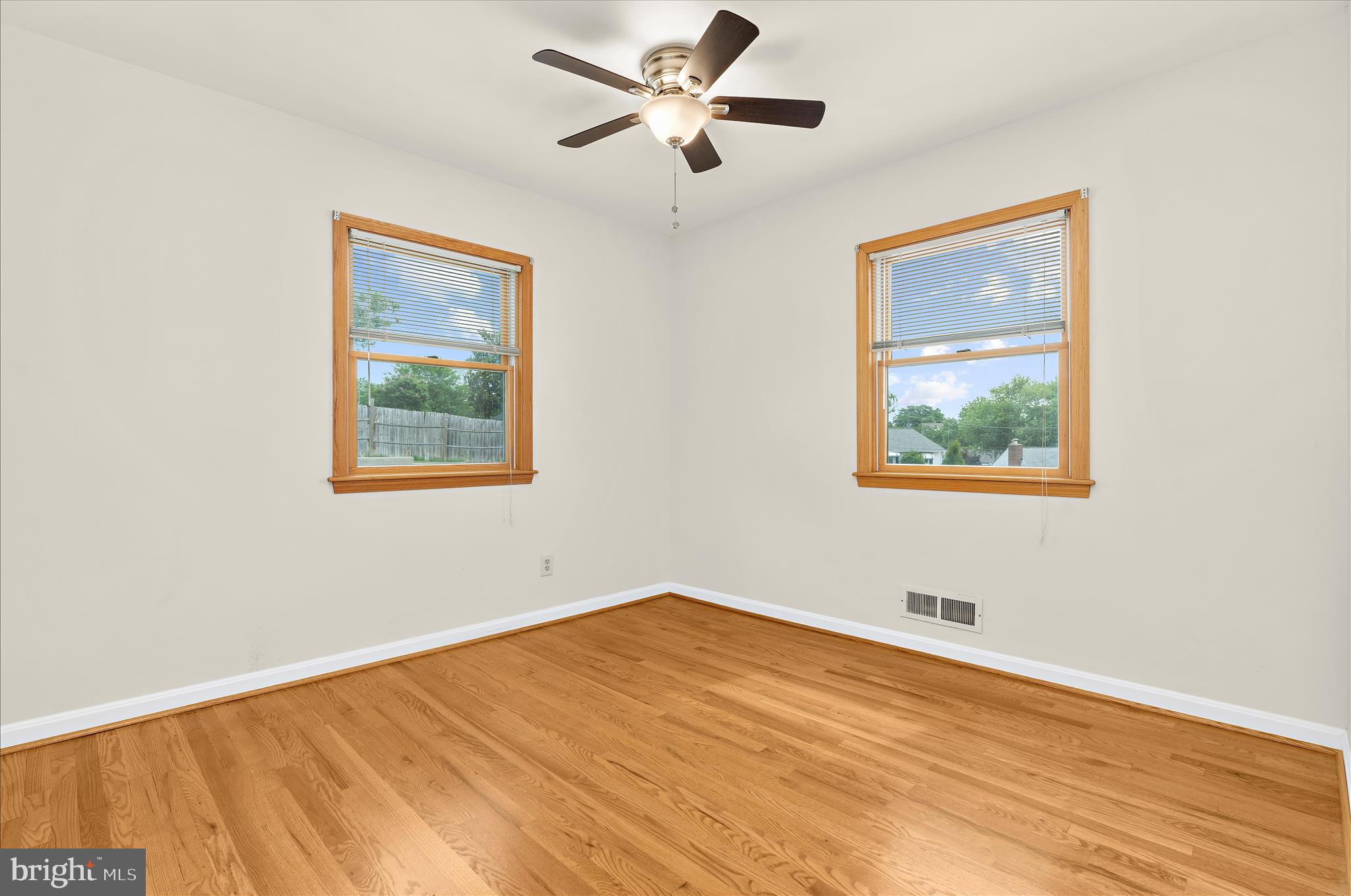 5801 Redmond Street Baltimore, MD 21225 - Photo 17 of 43