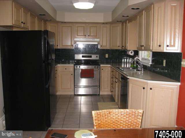 208 Fairview Road New Cumberland, PA 17070 - Photo 3 of 23 Gallery Image 3