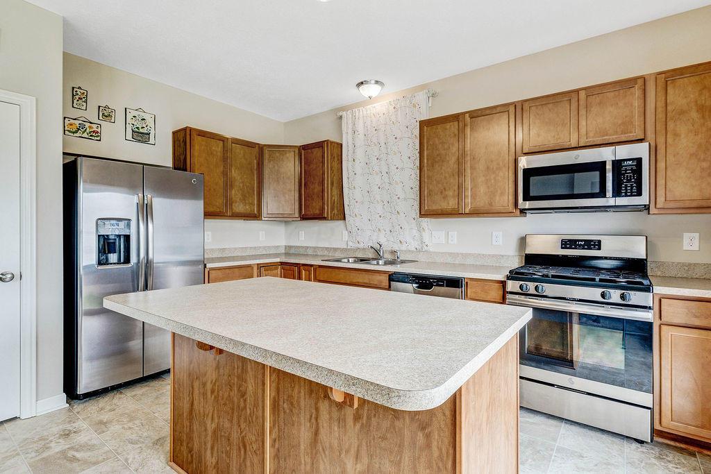 4897 Farview Road Columbus, OH 43231 - Photo 12 of 26 Gallery Image 12
