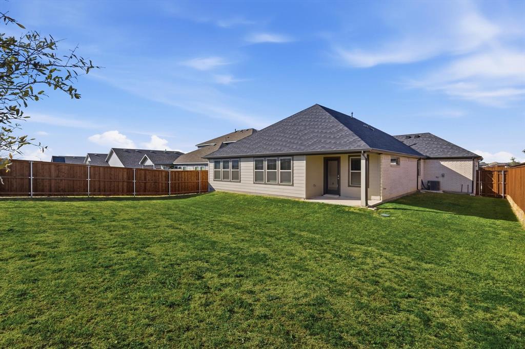 1212 Nuevo Rancho Lane Fort Worth, TX 76052 - Photo 30 of 33