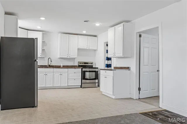 $69,999 | 329 South Main Street, Dupo, IL 62239