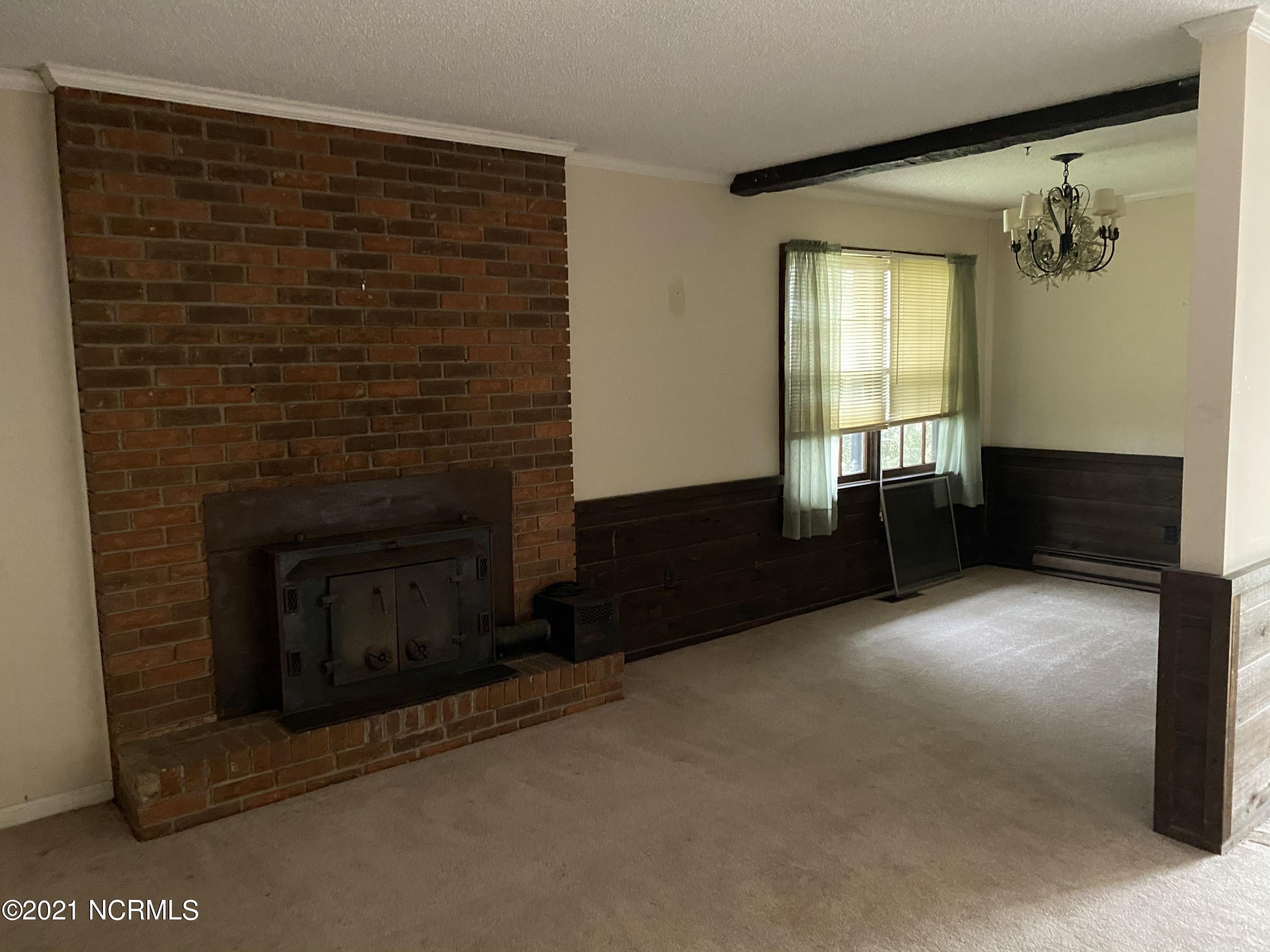 1268 Albemarle Beach Road Roper, NC 27970 - Photo 5 of 13 09EC2165-6E1E-408C-B4D7-40B38ED41E33