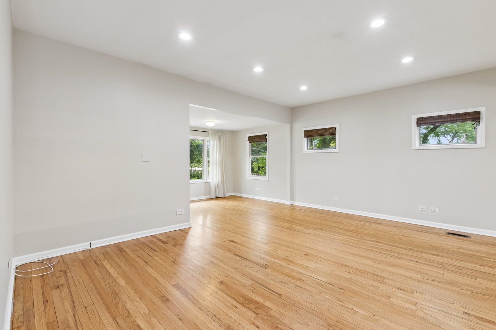 255 North Happ Road Northfield, IL 60093 - Photo 9 of 35 Gallery Image 9