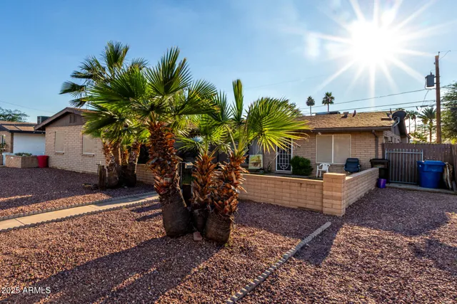 a view of a terrace with a sitting area