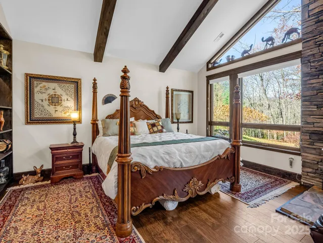 $1,390,000 | 765 Higher Path Drive, Saluda, NC 28773