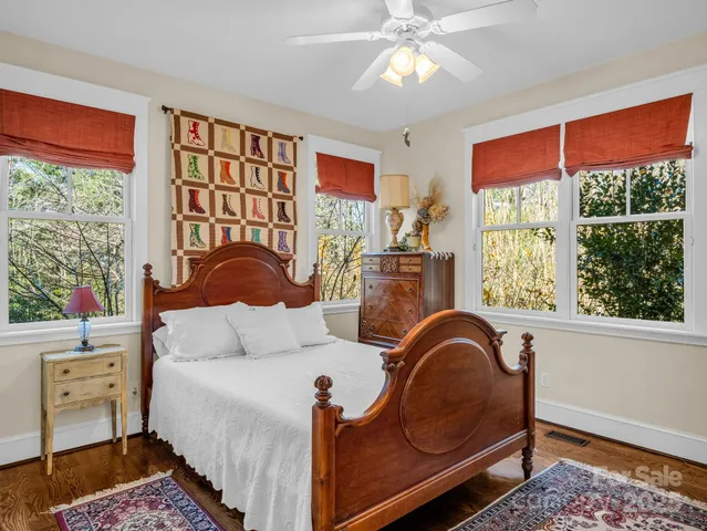 $1,390,000 | 765 Higher Path Drive, Saluda, NC 28773