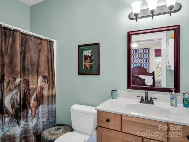 $1,390,000 | 765 Higher Path Drive, Saluda, NC 28773