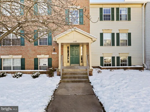 $2,200 | 1108 Huntmaster Terrace Northeast, Unit 202, Leesburg, VA 20176