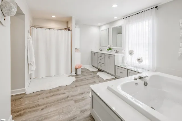 $575,900 | 3611 Pennington Road, Greer, SC 29651