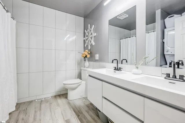 $575,900 | 3611 Pennington Road, Greer, SC 29651