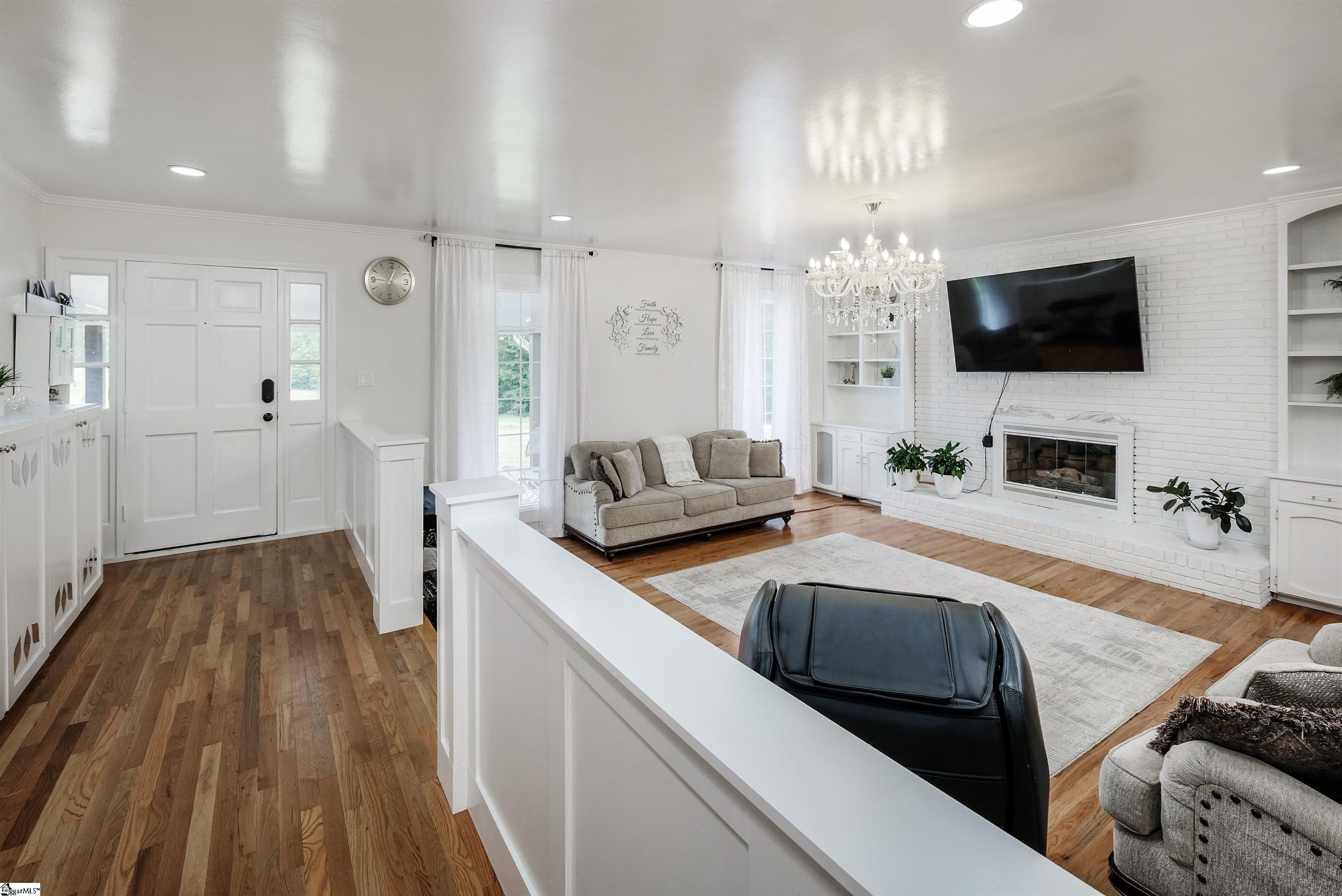 3611 Pennington Road Greer, SC 29651 - Photo 8 of 42