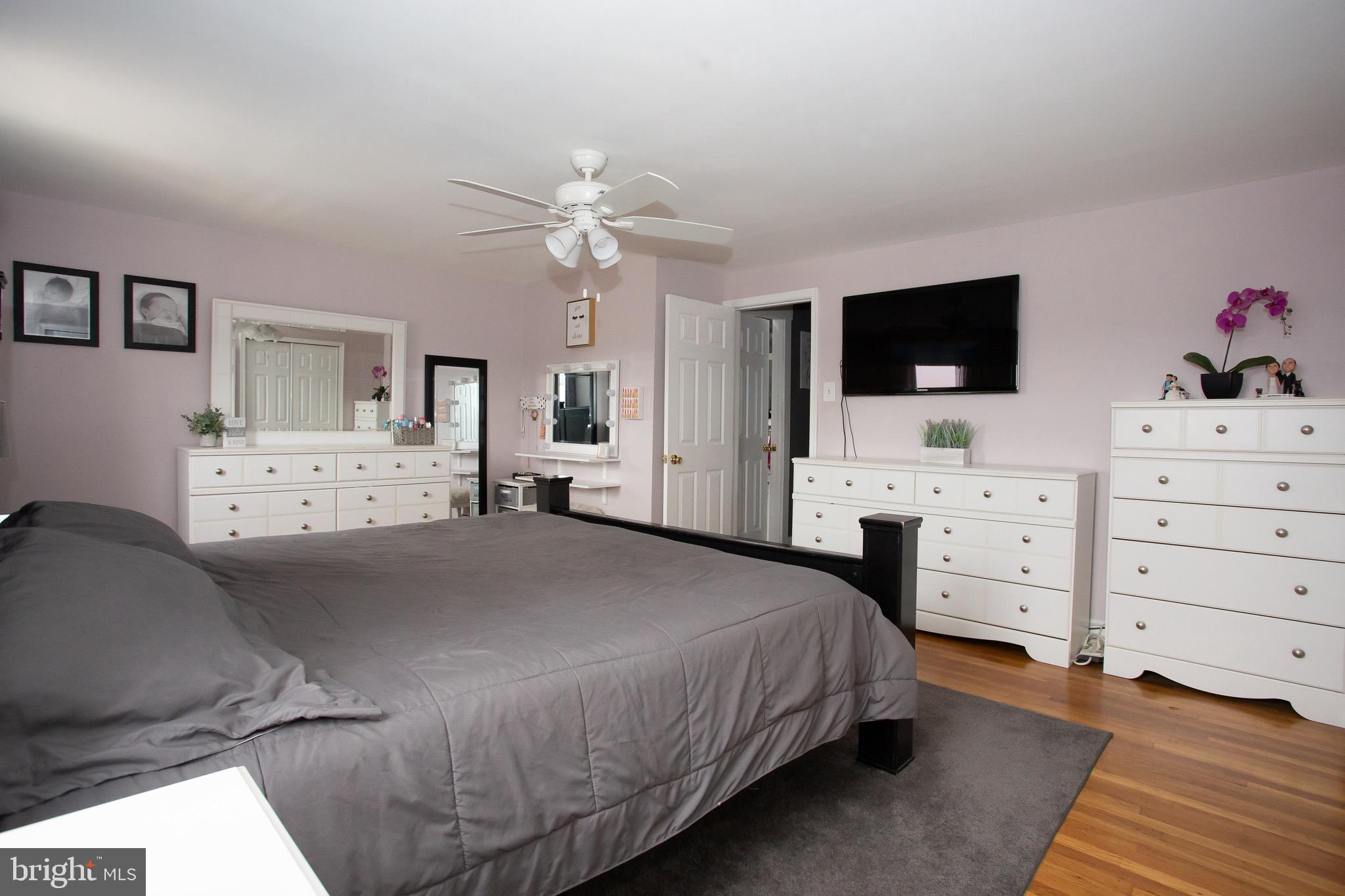 12638 Richton Road Philadelphia, PA 19154 - Photo 13 of 29 Gallery Image 13