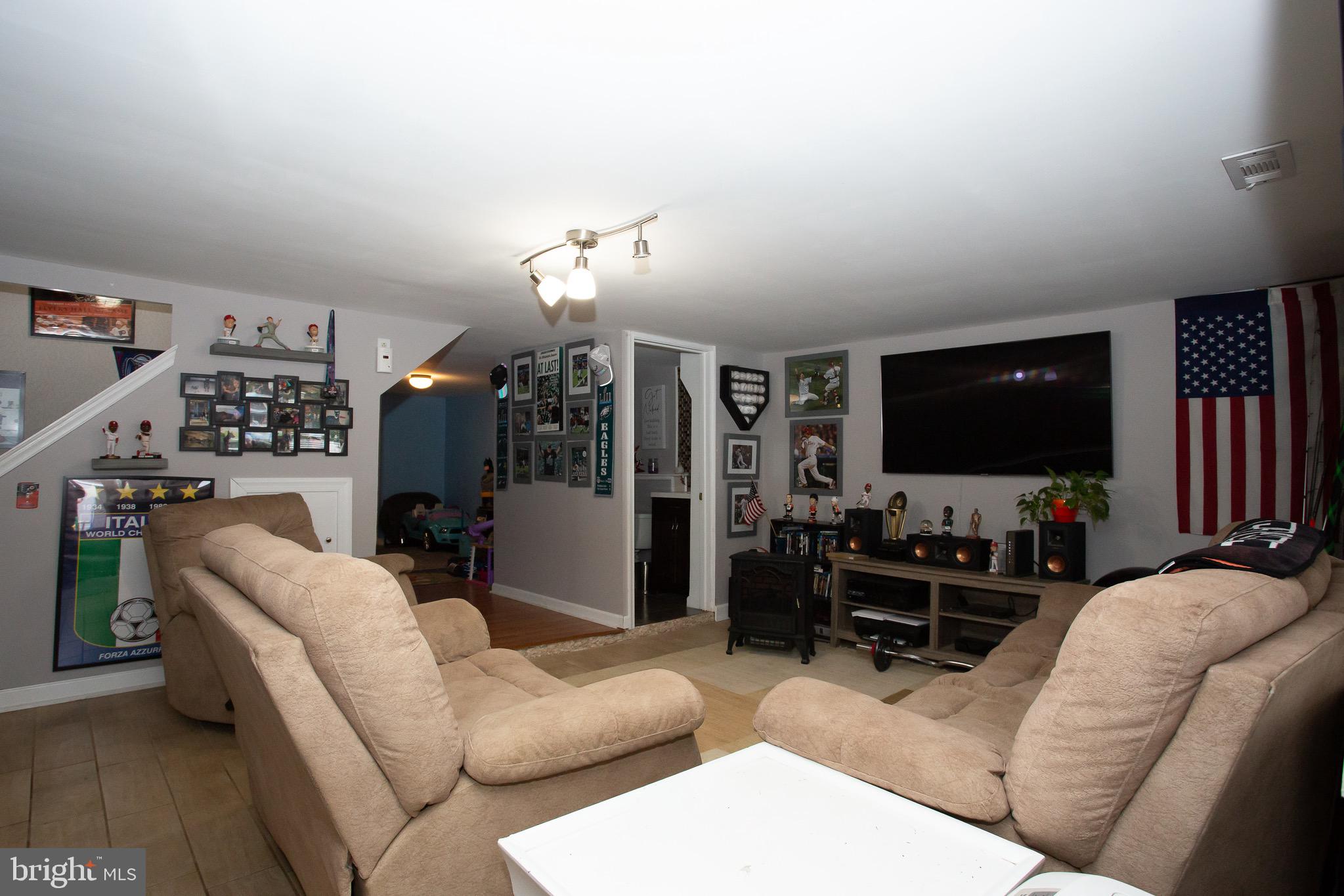 12638 Richton Road Philadelphia, PA 19154 - Photo 20 of 29 Gallery Image 20