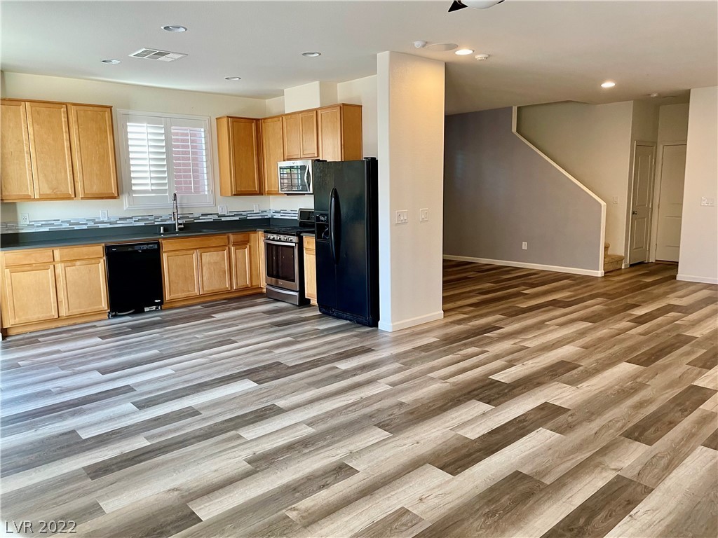 9169 Keystone Ridge Avenue Las Vegas, NV 89148 - Photo 2 of 19 Gallery Image 2