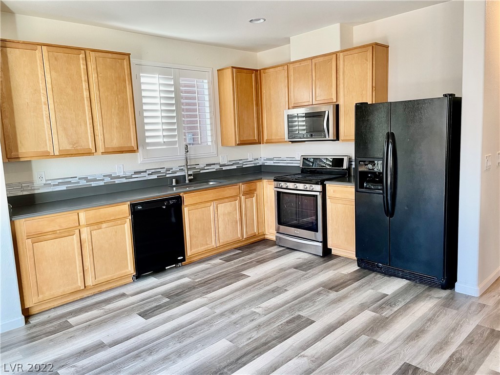 9169 Keystone Ridge Avenue Las Vegas, NV 89148 - Photo 5 of 19 Gallery Image 5