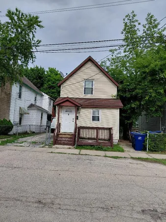 $270,000 | 235 South West Street, Waukegan, IL 60085