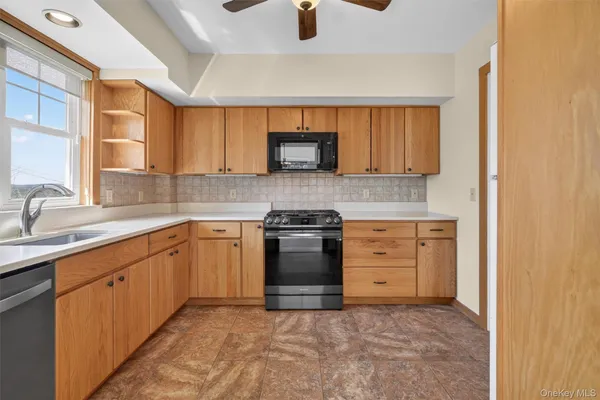 $595,000 | 528 Union Avenue, Peekskill, NY 10566