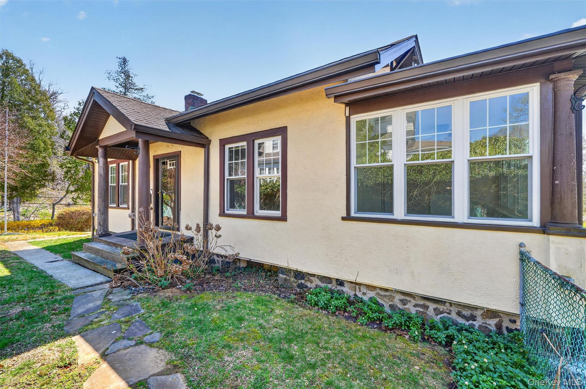 528 Union Avenue Peekskill, NY 10566 - Photo 5 of 41