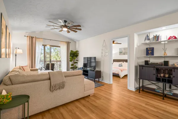 $299,900 | 227 Pinehurst Lane, Unit 6I, Pawleys Island, SC 29585