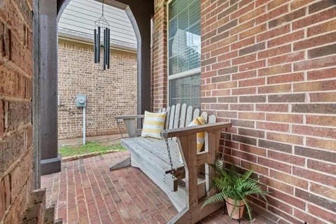 $695,000 | 1421 8th Street, Argyle, TX 76226