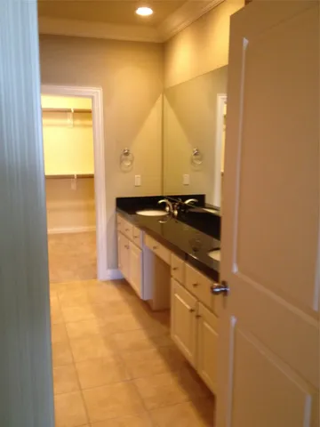 $3,400 | 2038 Palm Forest Lane, Houston, TX 77077