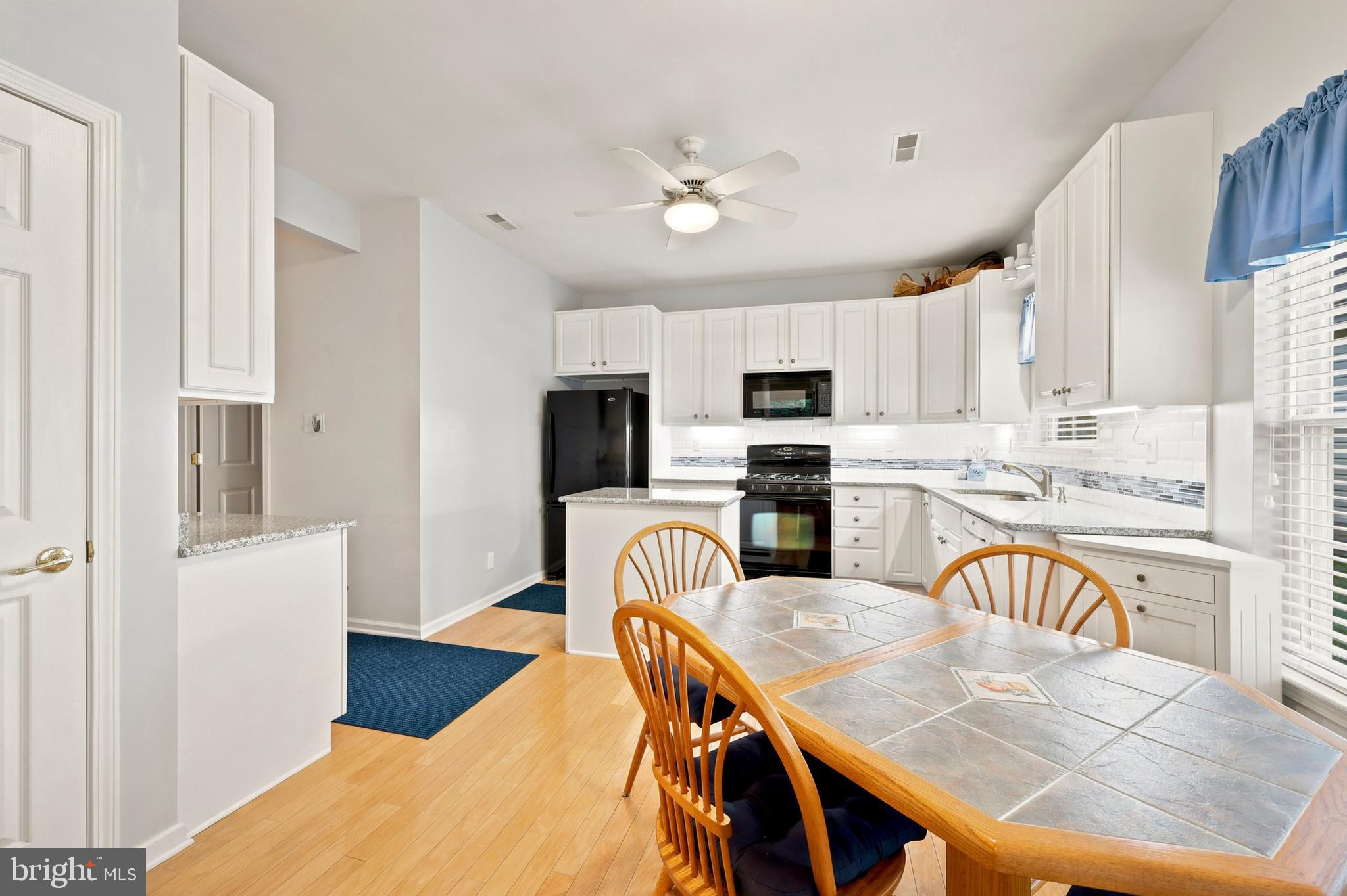 17 Brentwood Road Boothwyn, PA 19061 - Photo 8 of 26 Kitchen