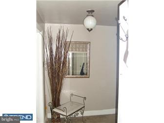 1319 Farrington Road Philadelphia, PA 19151 - Photo 10 of 12 Bonus Room