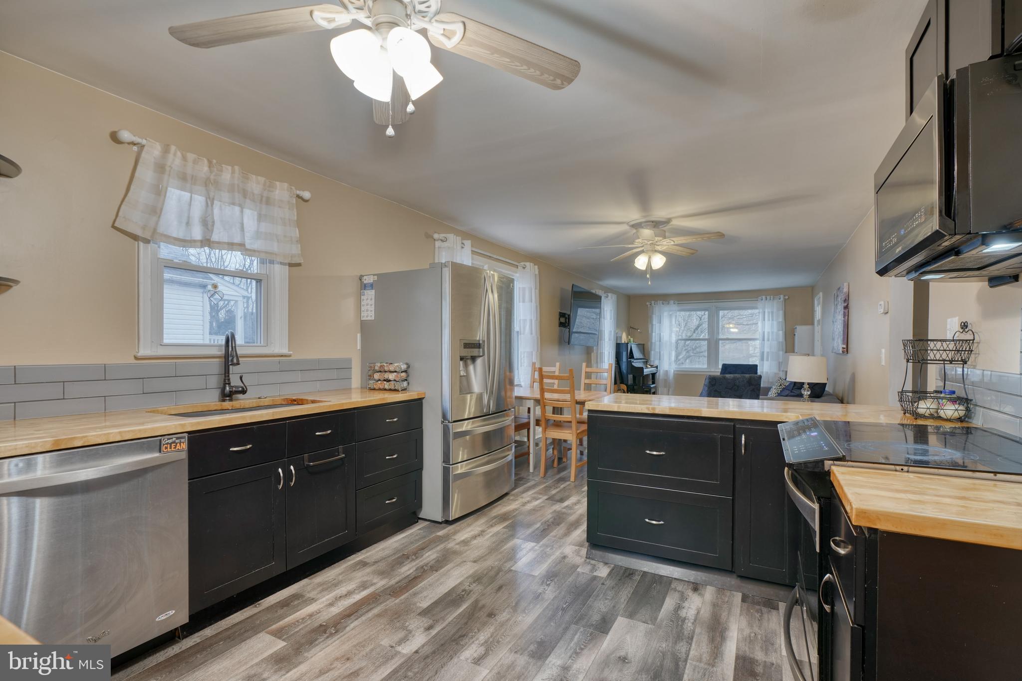3338 Garnet Road Baltimore, MD 21234 - Photo 11 of 36