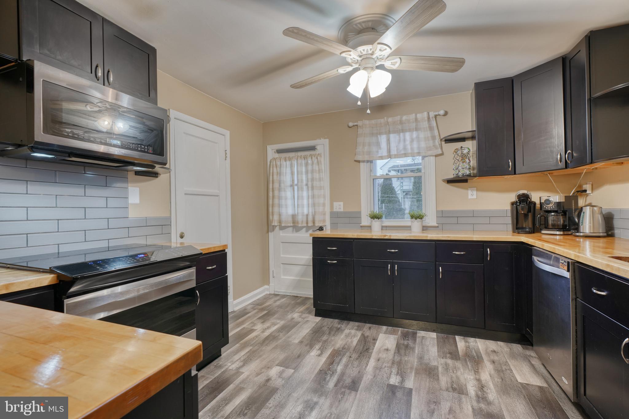 3338 Garnet Road Baltimore, MD 21234 - Photo 8 of 36