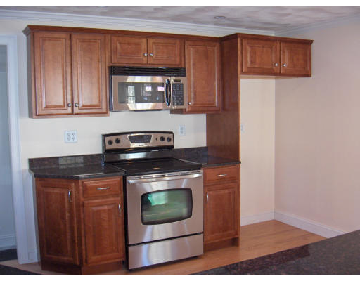 40 Richards Road Reading, MA 01867 - Photo 2 of 5 Gallery Image 2
