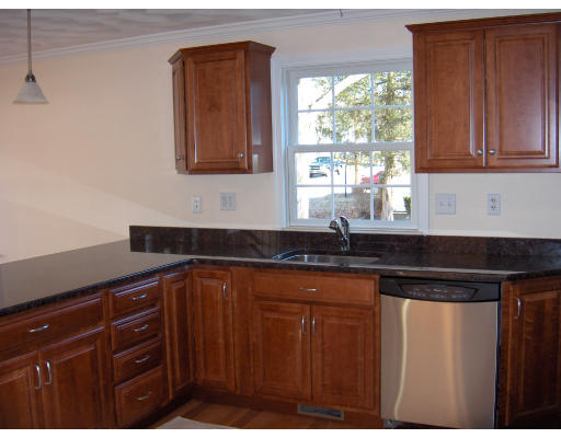 40 Richards Road Reading, MA 01867 - Photo 3 of 5 Gallery Image 3