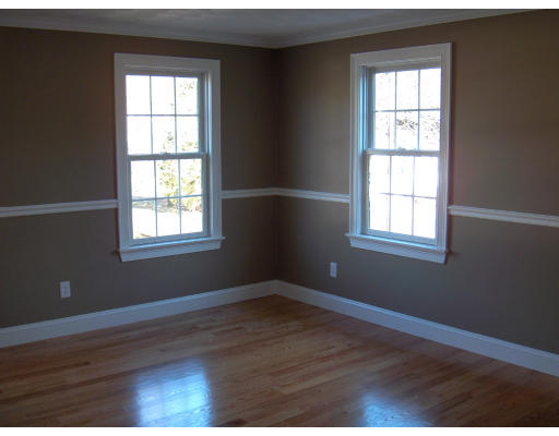 40 Richards Road Reading, MA 01867 - Photo 4 of 5 Gallery Image 4
