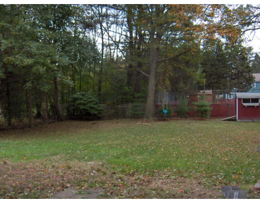 40 Richards Road Reading, MA 01867 - Photo 5 of 5 Gallery Image 5