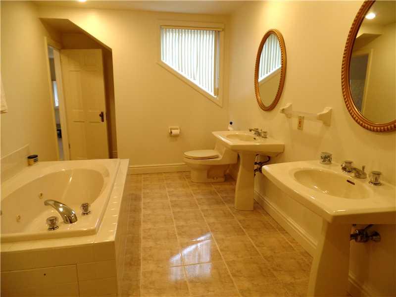 8 Midway Road Mt. Lebanon, PA 15216 - Photo 18 of 25 Master Bath/Spa.