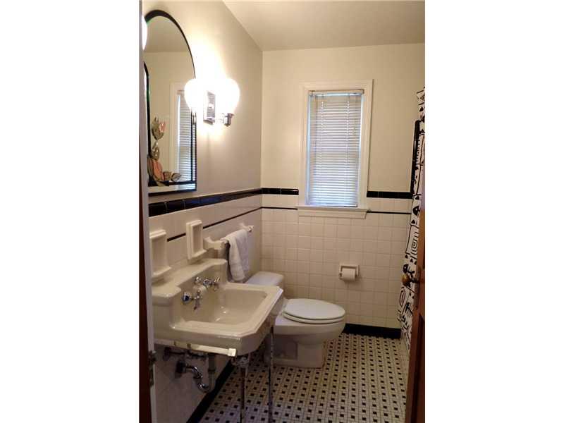 8 Midway Road Mt. Lebanon, PA 15216 - Photo 21 of 25 Full Bath.