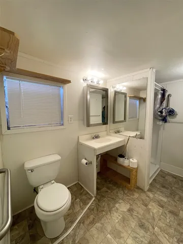 $650 | 4201 Darby Street, Unit 2, Bacliff, TX 77518